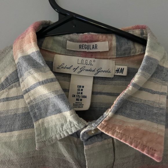 H&M Long-sleeve Button-down - Picture 2 of 2